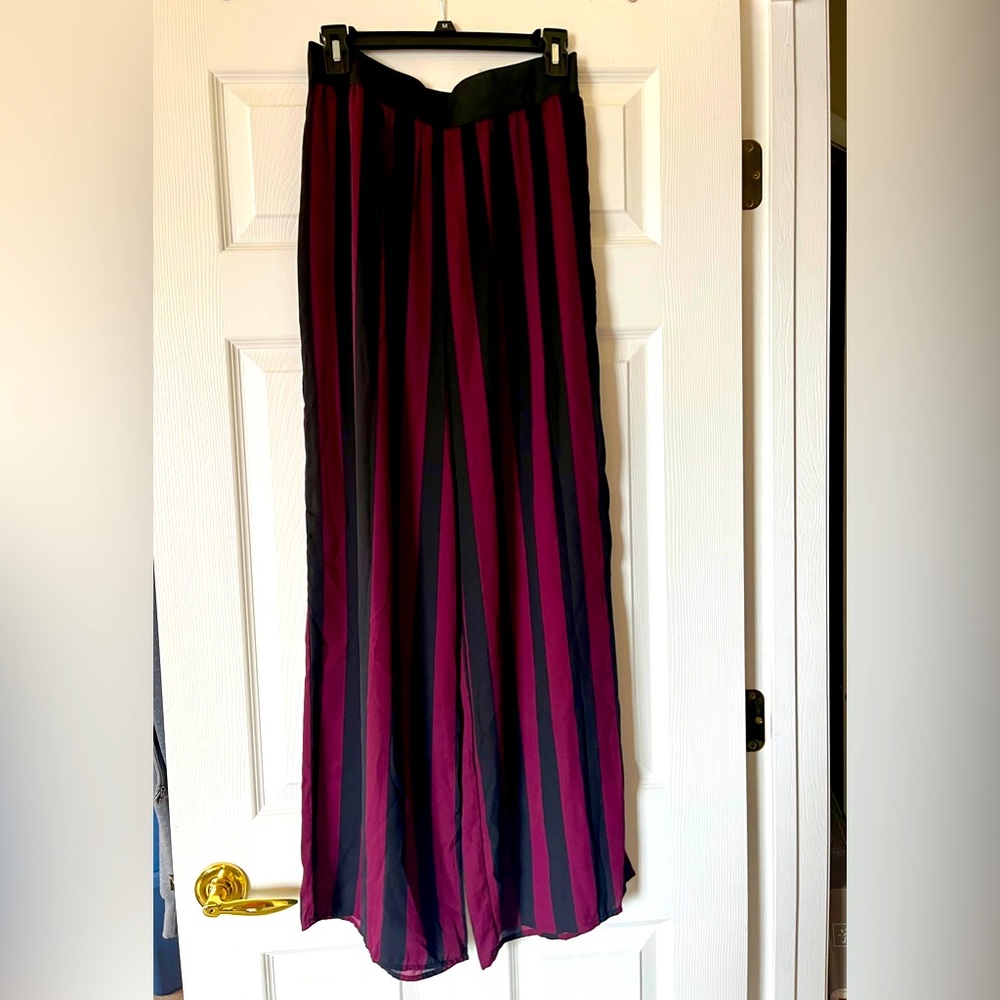 Women’s casual pants by Level 8 - size Medium